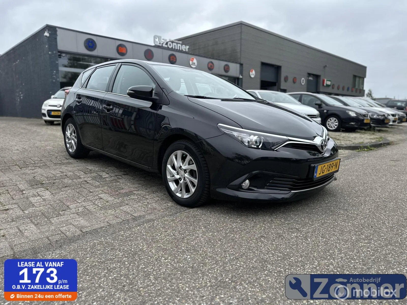 Toyota Auris (2016) — foto 1