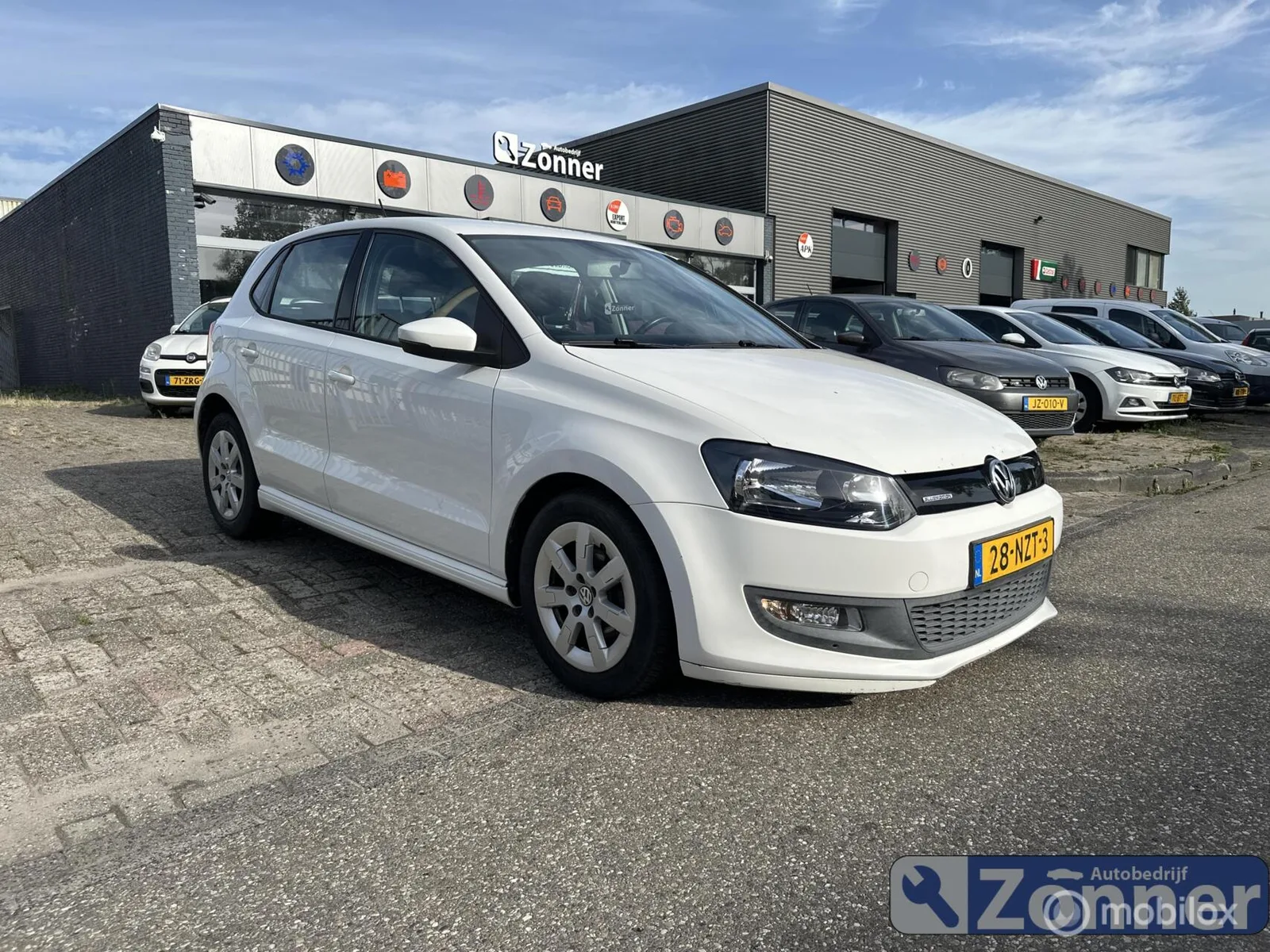Volkswagen Polo (2011) — foto 1