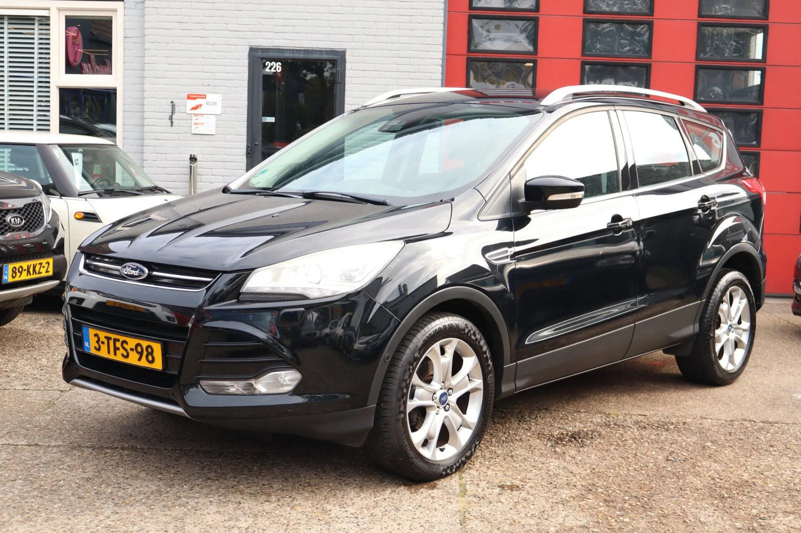 Ford Kuga (2014) — foto 1