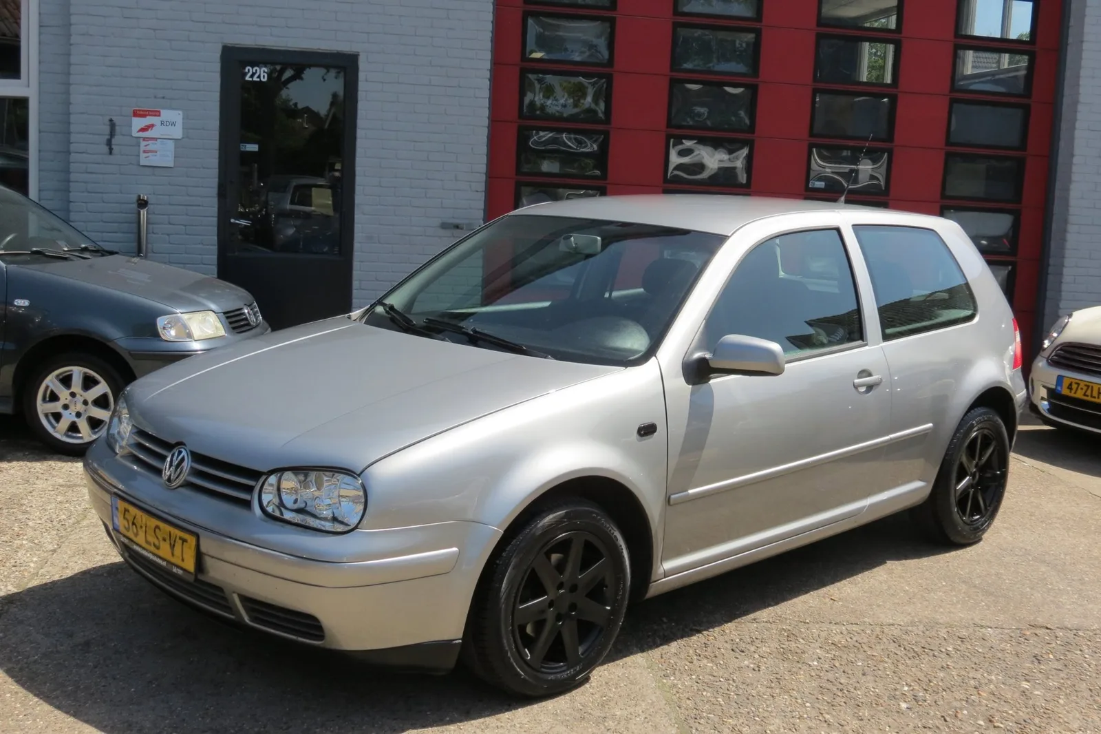 Volkswagen Golf (2003) — foto 1