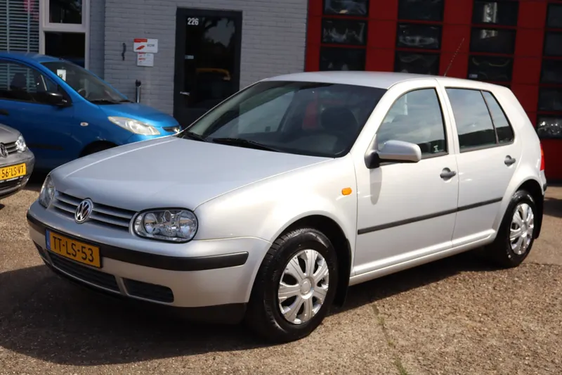 Volkswagen Golf (1998)
