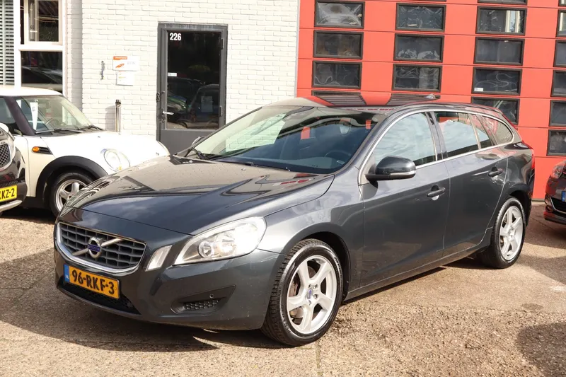 Volvo V60 (2011)