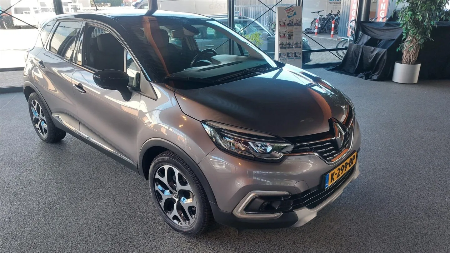 Renault Captur (2019) — foto 1