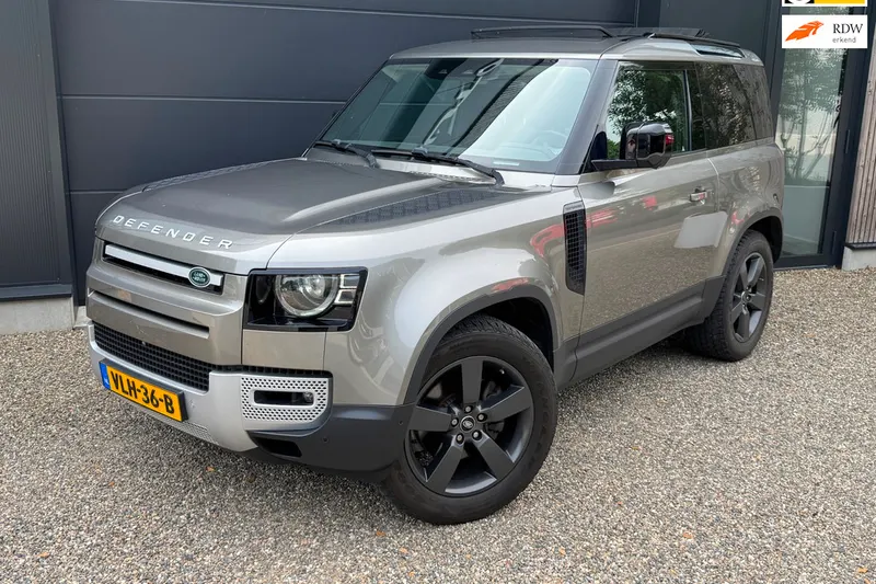 Land Rover Defender (2021)