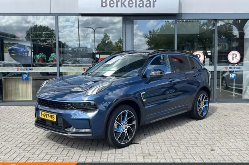 Lynk & Co 01 (2023)