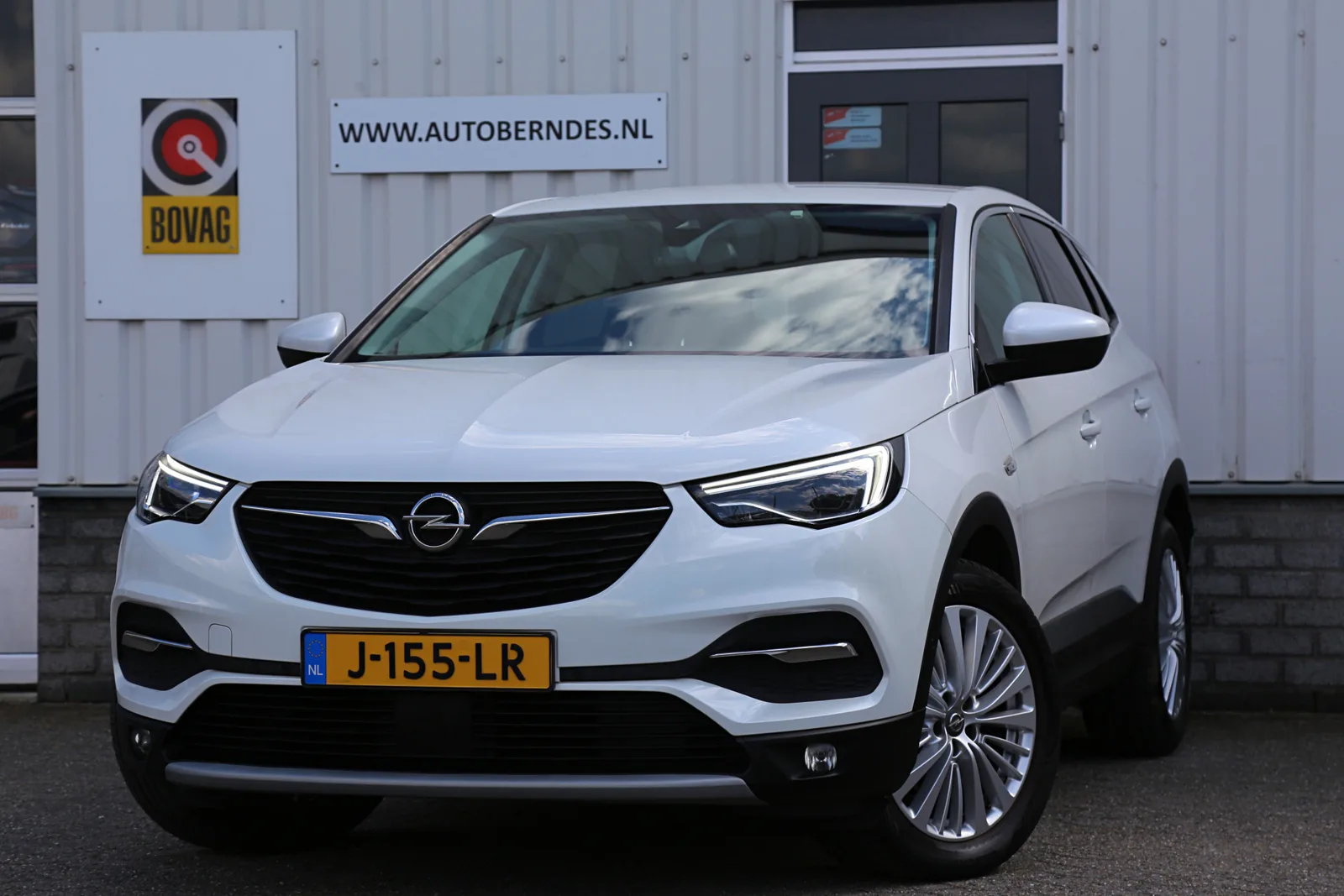 Opel Grandland (2018) — foto 1