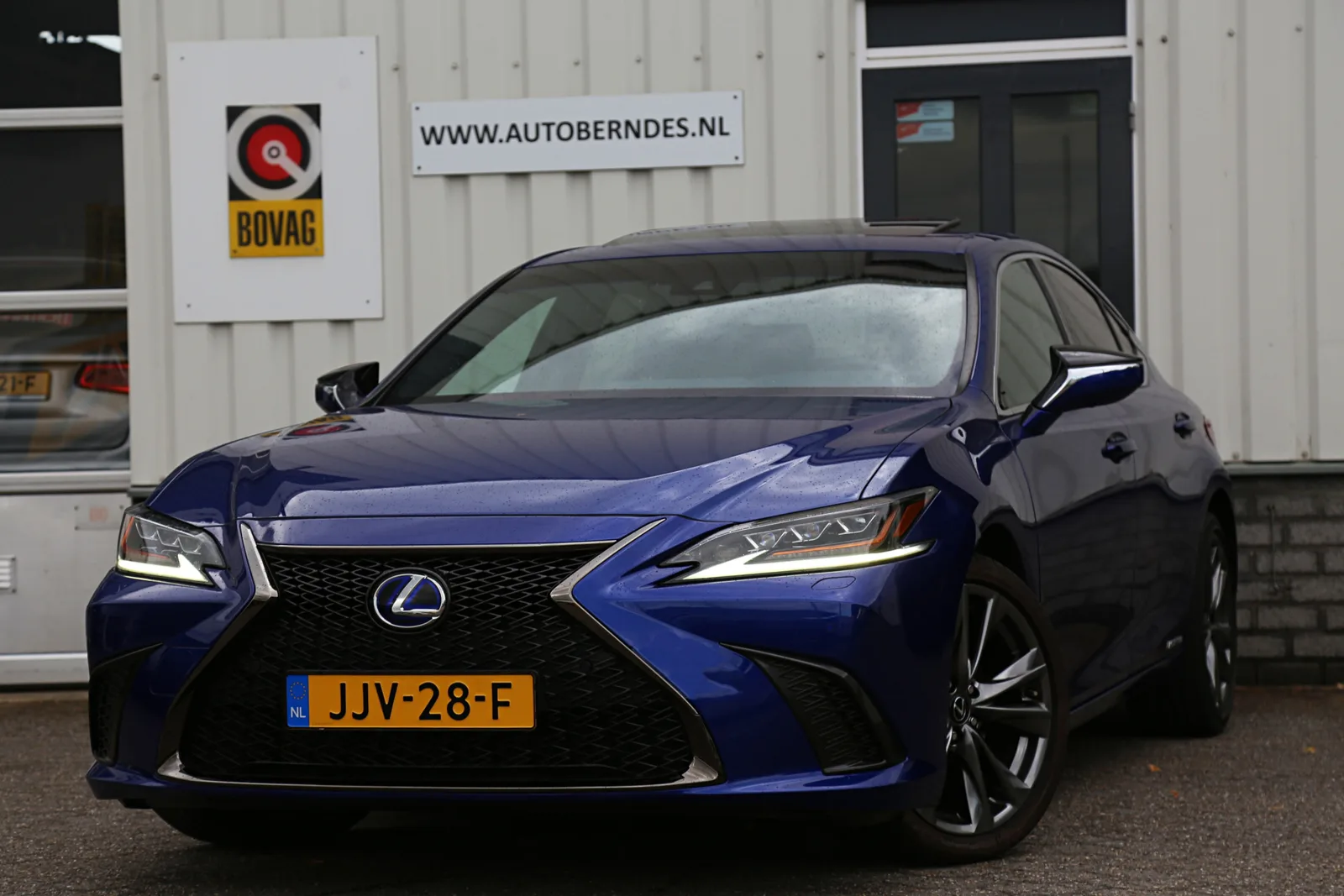 Lexus ES (2021) — foto 1