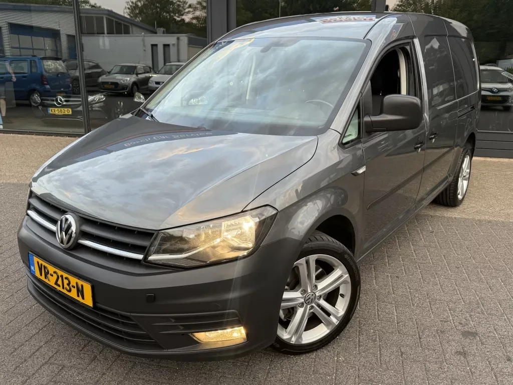 Volkswagen Caddy (2015) — foto 1