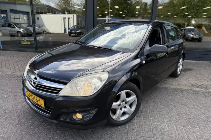 Opel Astra (2007)