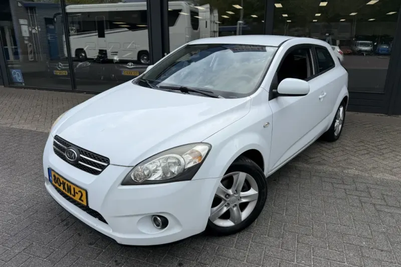 Kia ProCeed (2010)