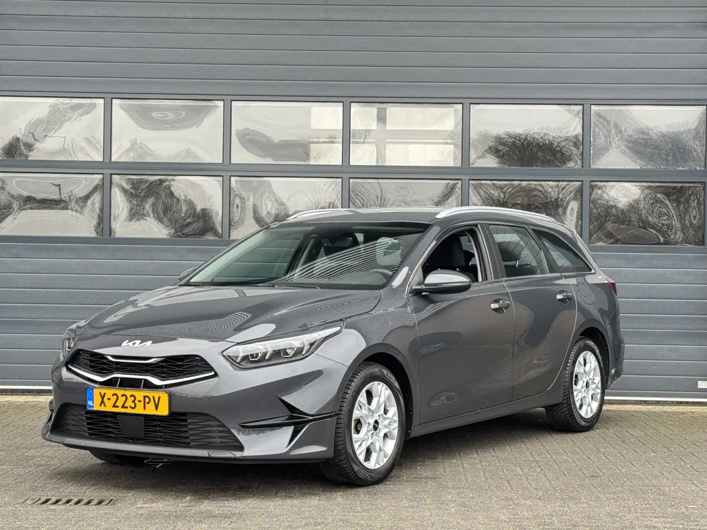Kia Ceed (2024) — foto 1