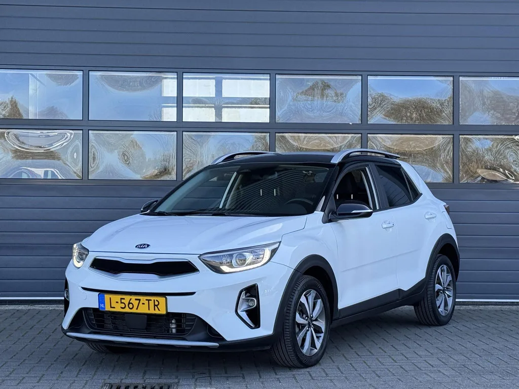Kia Stonic (2021) — foto 1