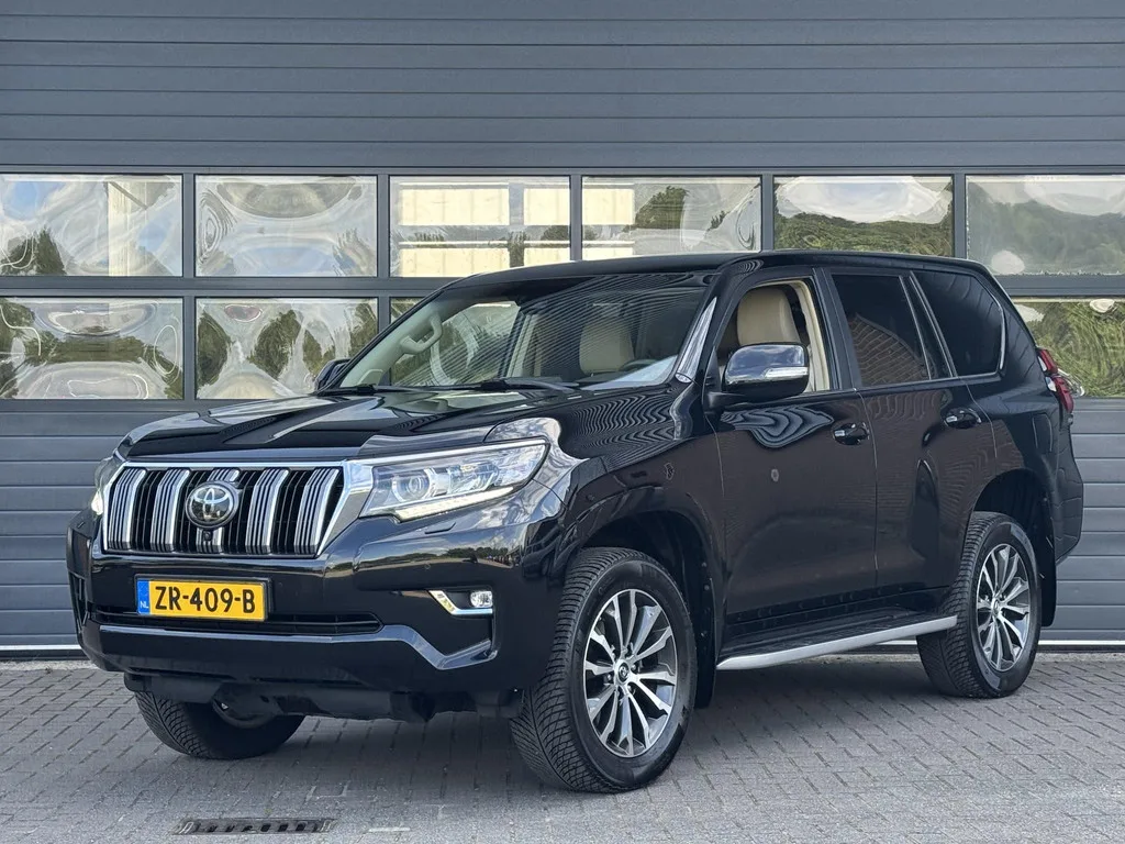 Toyota Land Cruiser (2019) — foto 1