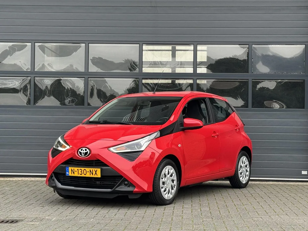 Toyota Aygo (2022) — foto 1