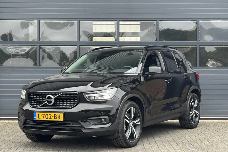 Volvo XC40 (2021)