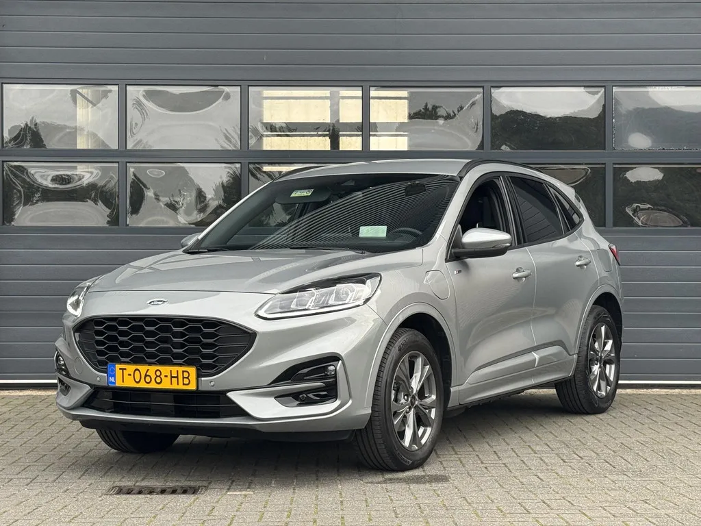 Ford Kuga (2023) — foto 1