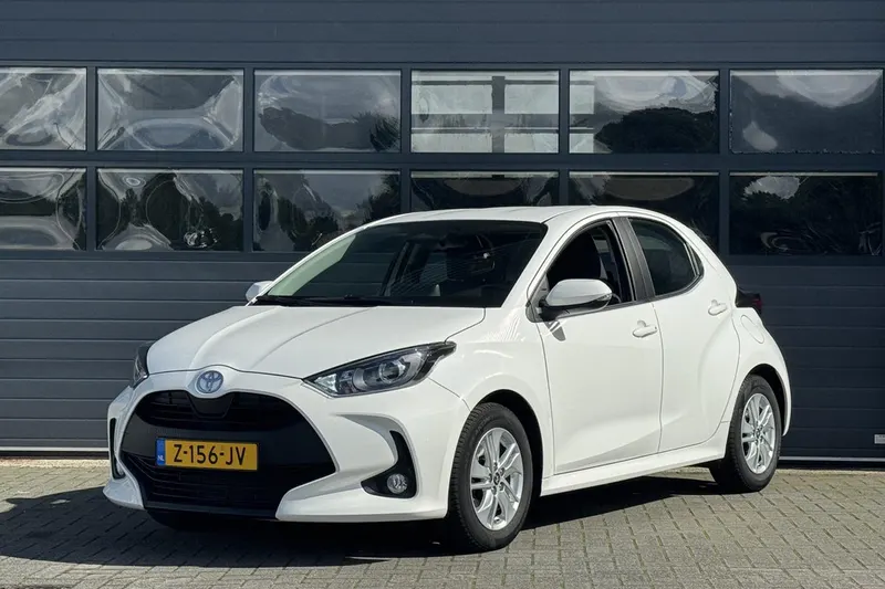 Toyota Yaris (2024)