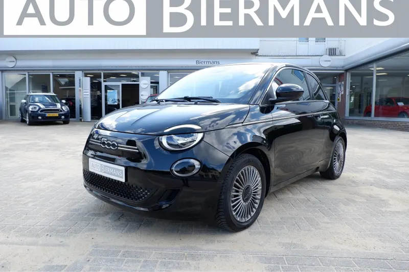 Fiat 500e (2023)