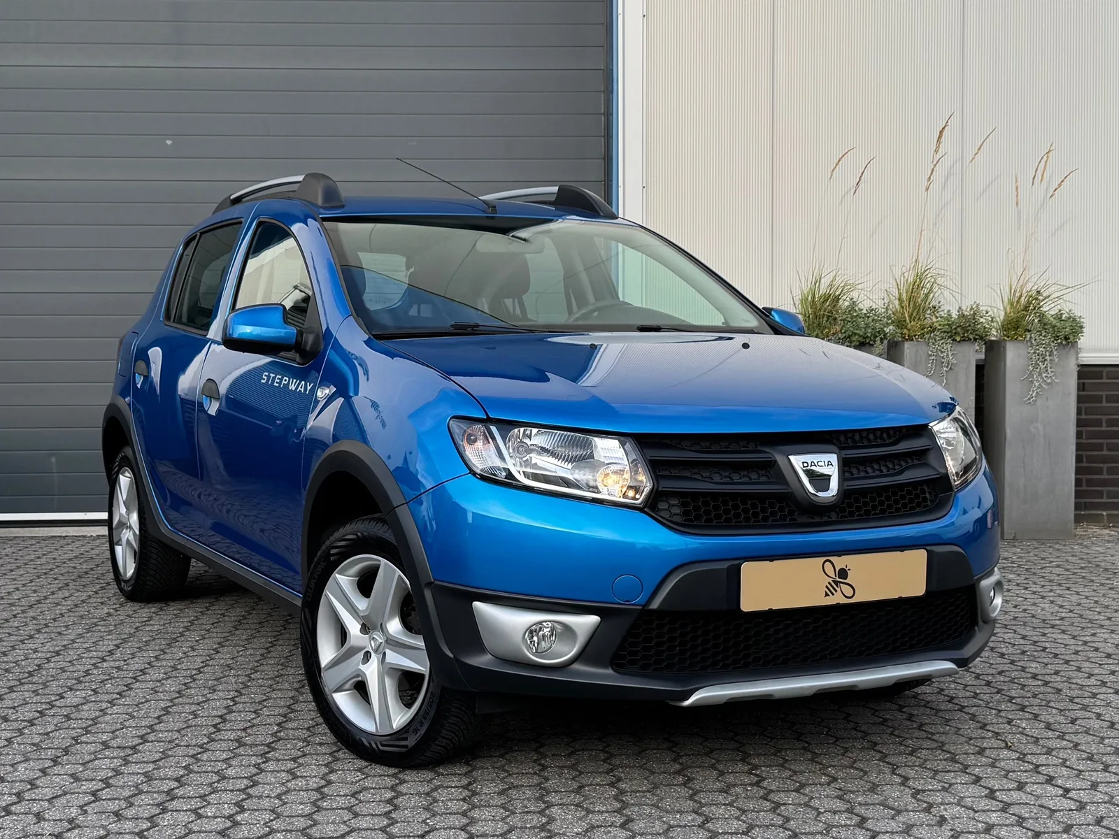 Dacia Sandero (2016) — foto 1