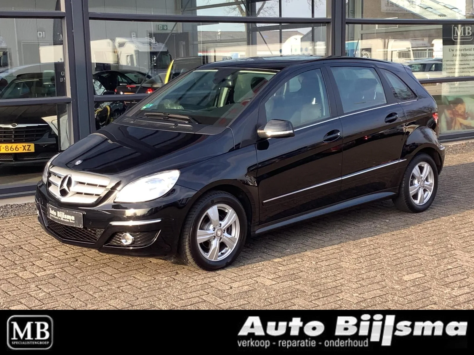 Mercedes-Benz B-Klasse (2011) — foto 1