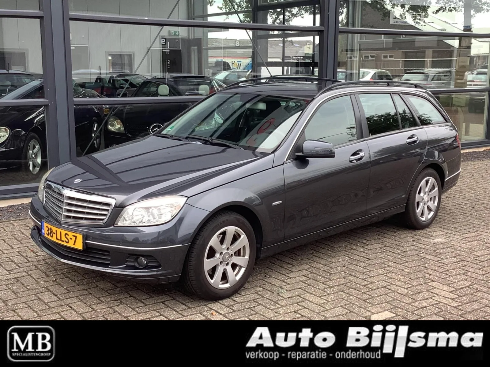 Mercedes-Benz C-Klasse (2010) — foto 1
