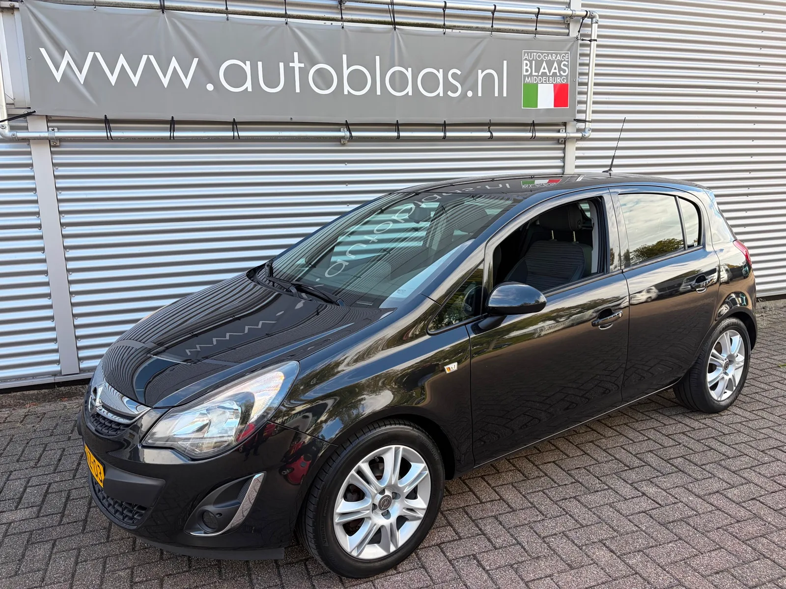 Opel Corsa (2014) — foto 1