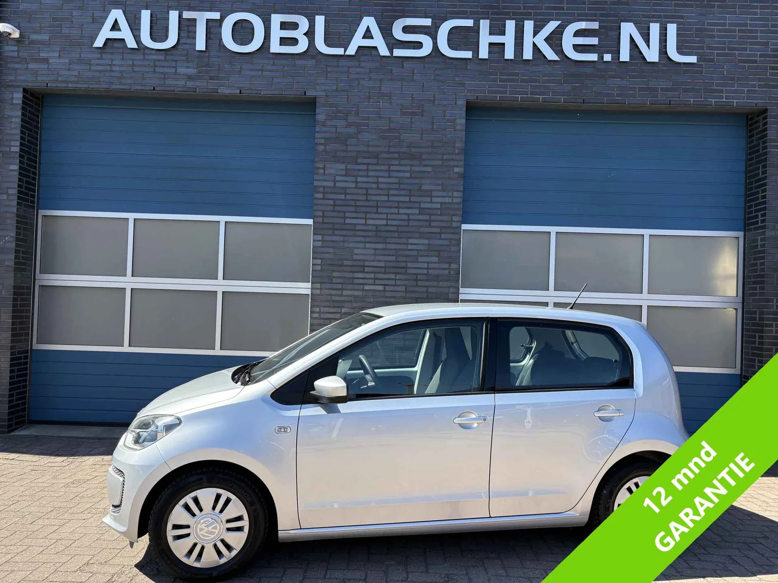 Volkswagen Up! (2014) — foto 1
