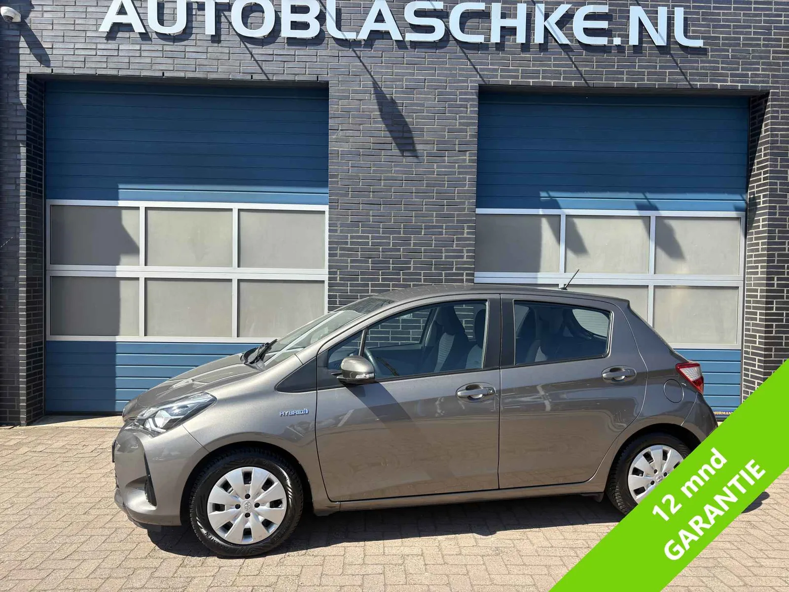 Toyota Yaris (2017) — foto 1