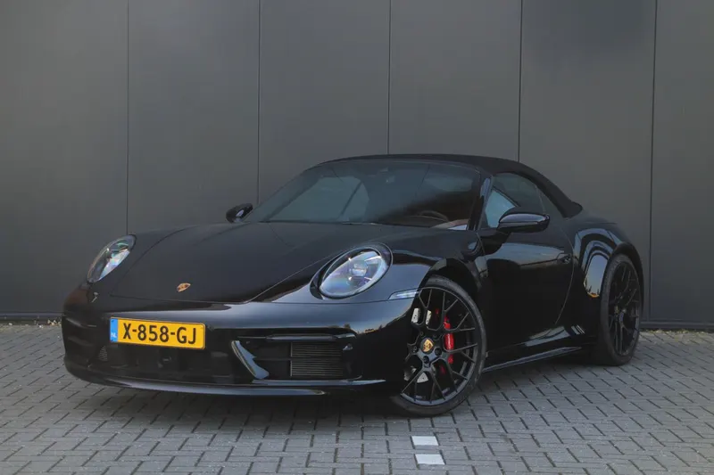 Porsche 911 (2022)