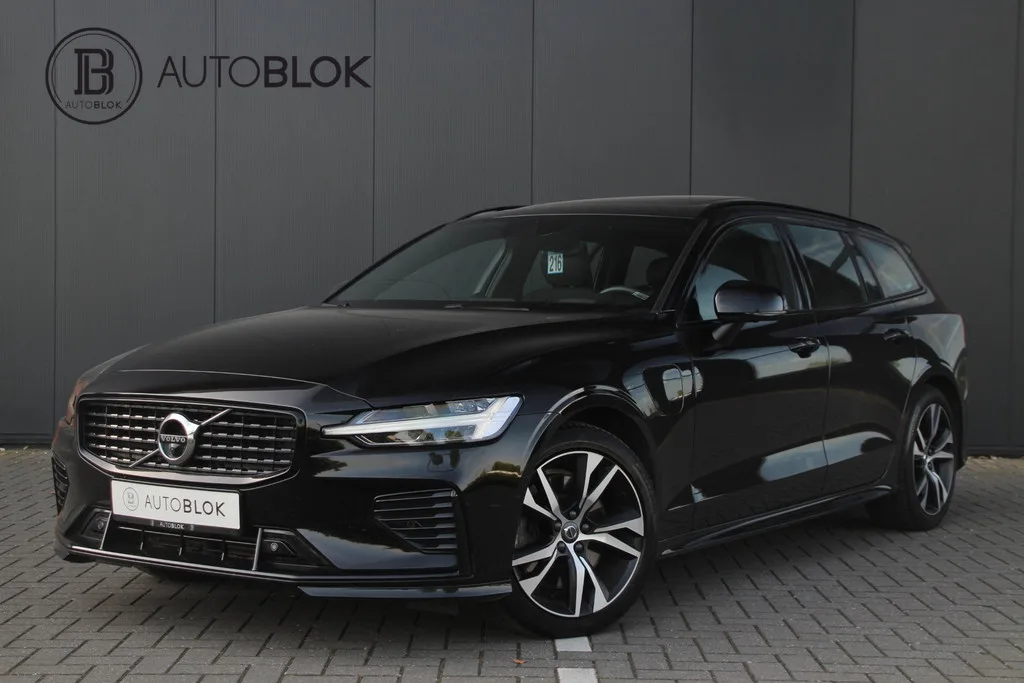 Volvo V60 (2022) — foto 1