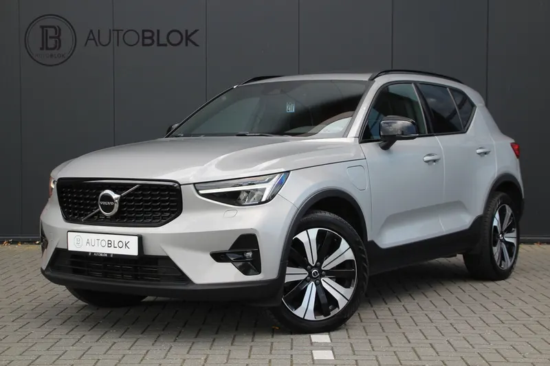 Volvo XC40 (2022)