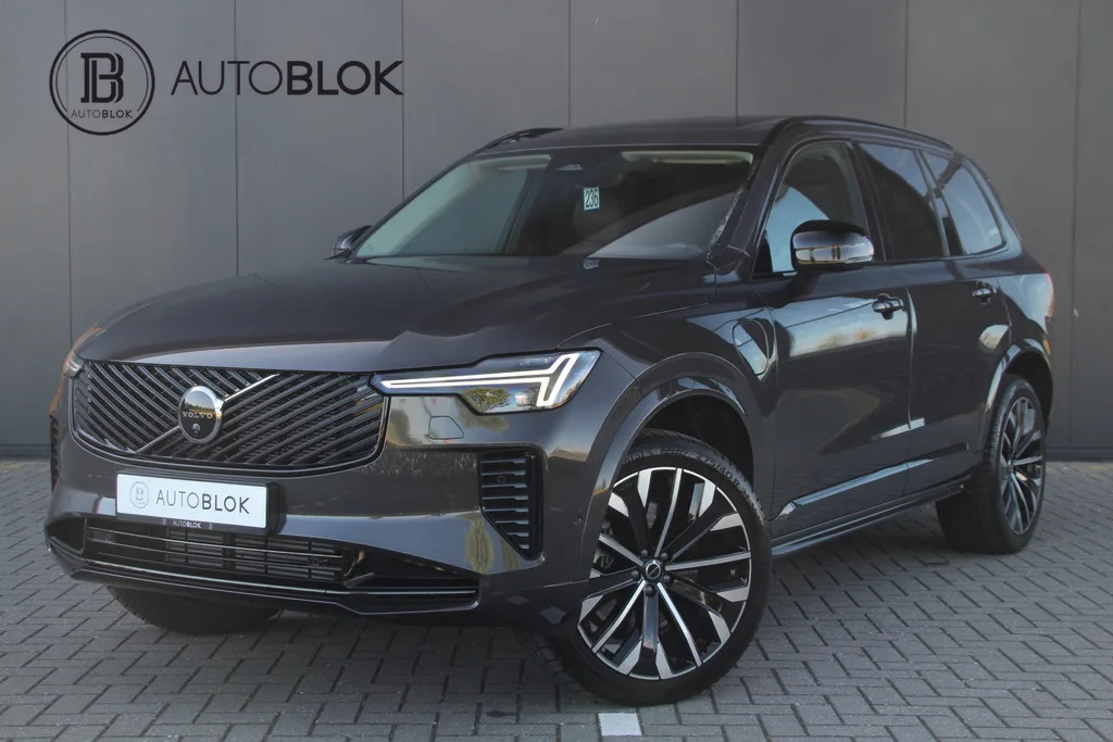 Volvo XC90 (2025) — foto 1