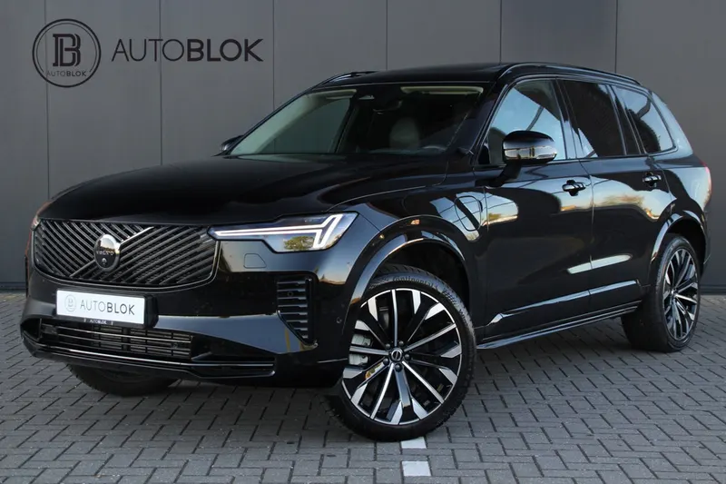 Volvo XC90 (2025)