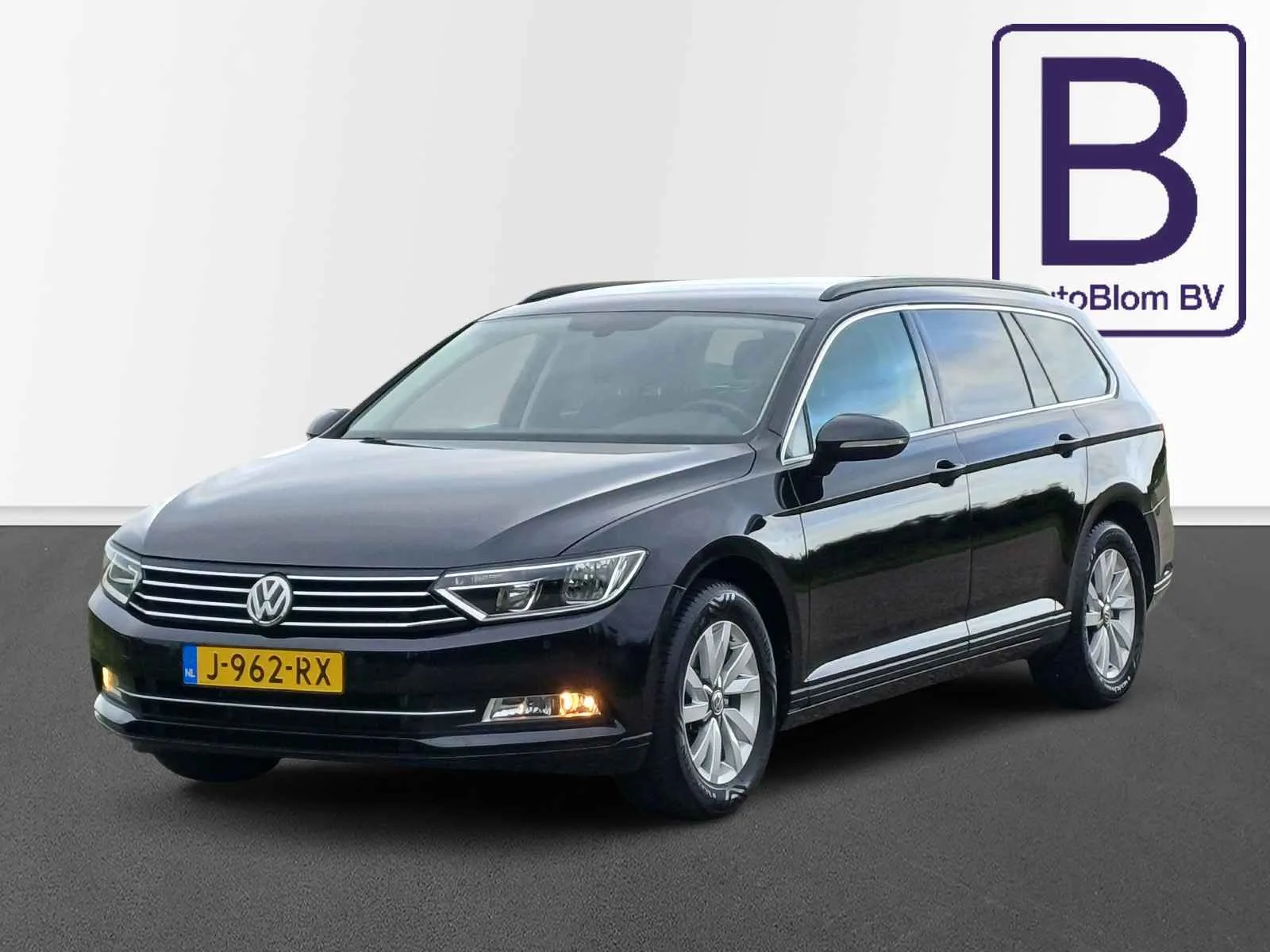 Volkswagen Passat (2016) — foto 1