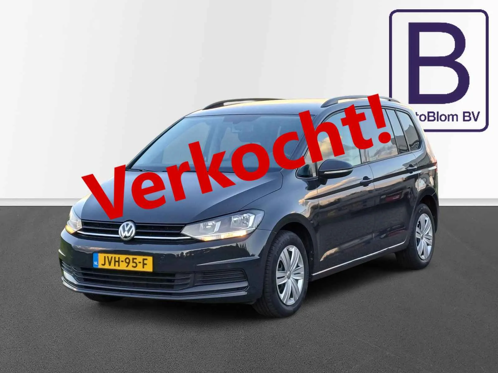 Volkswagen Touran (2019) — foto 1