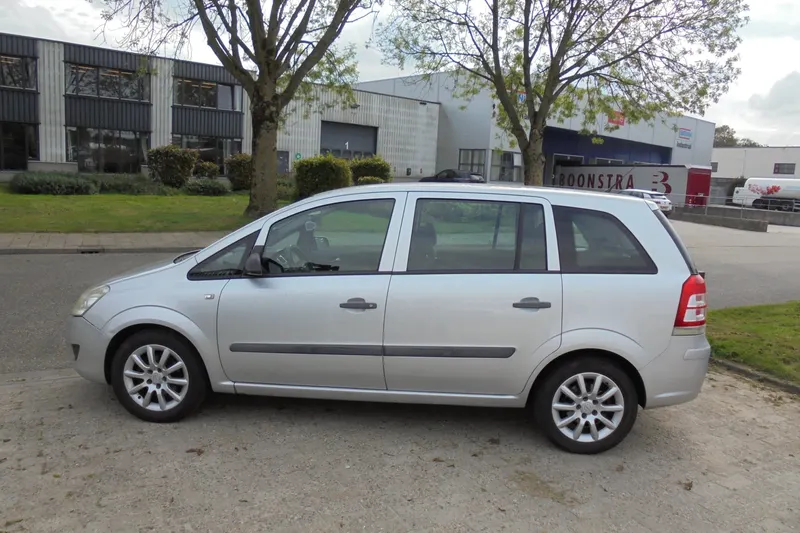 Opel Zafira (2009)