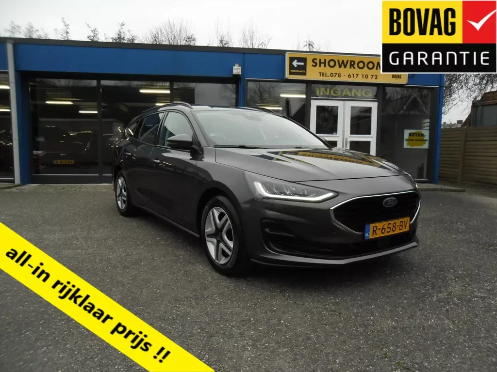Ford Focus (2022) — foto 1