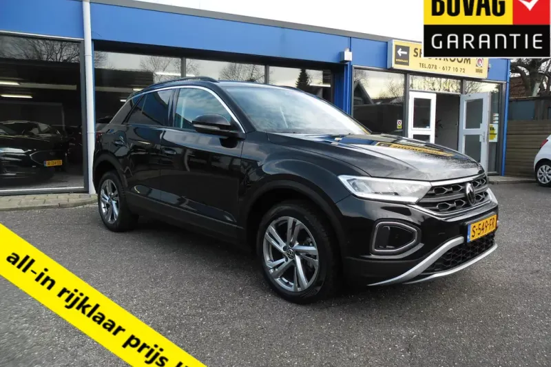 Volkswagen T-Roc (2023)