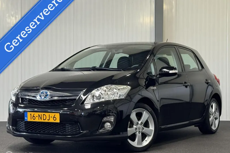 Toyota Auris (2010)