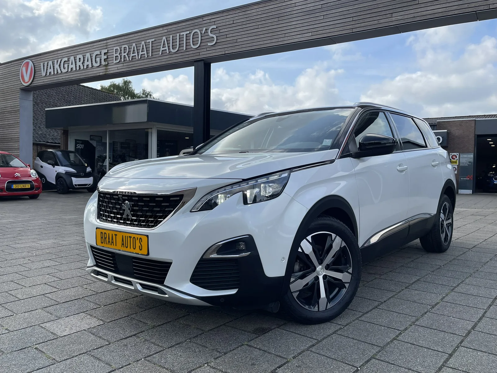 Peugeot 5008 (2017) — foto 1