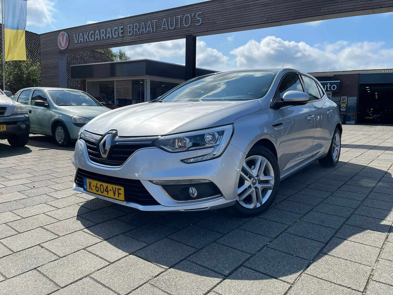 Renault Mégane (2016) — foto 1