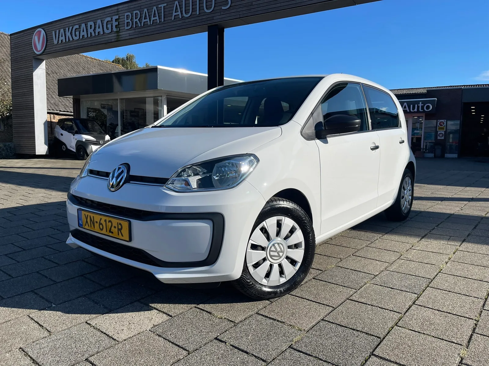 Volkswagen Up! (2019) — foto 1