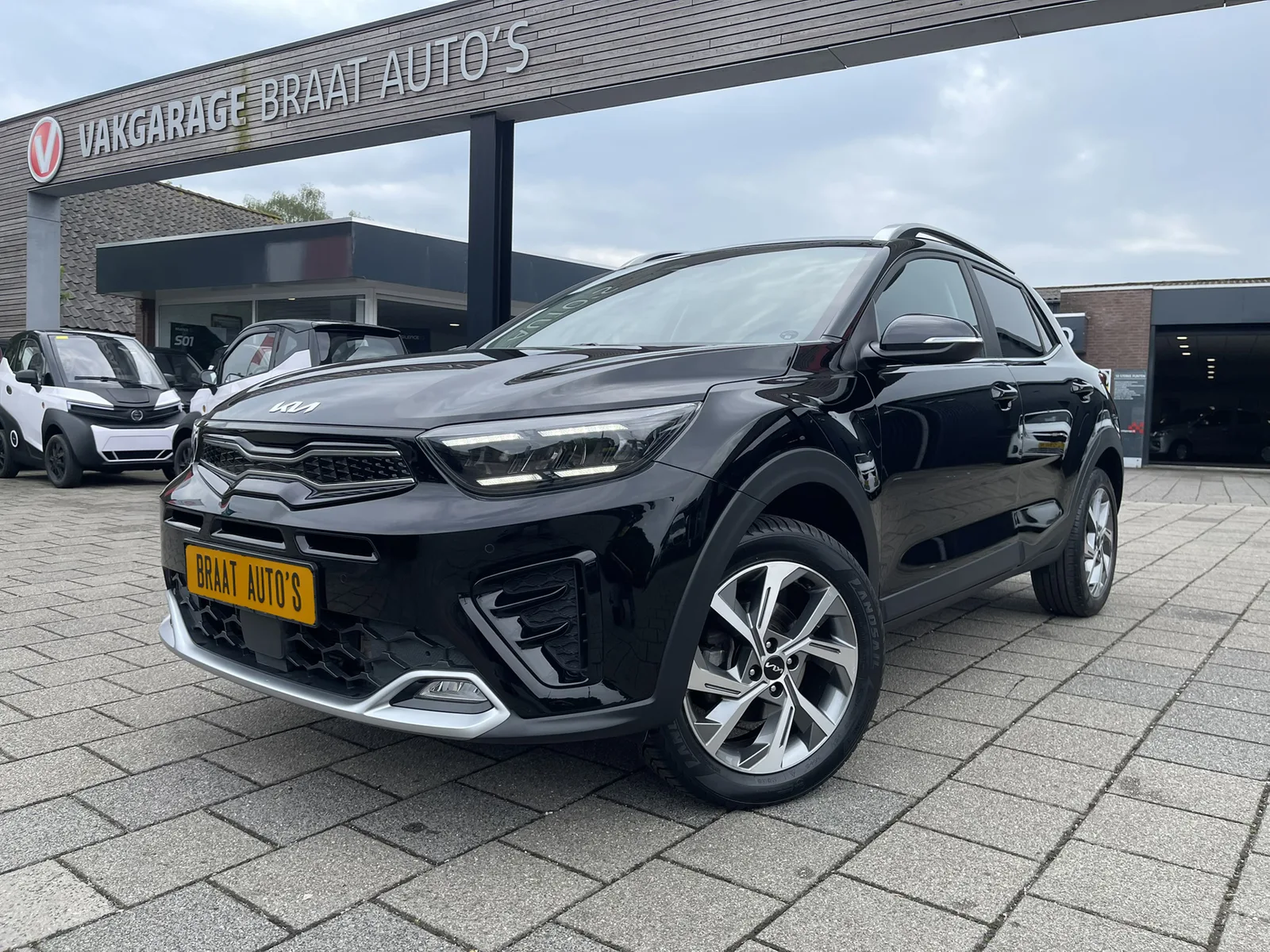 Kia Stonic (2023) — foto 1