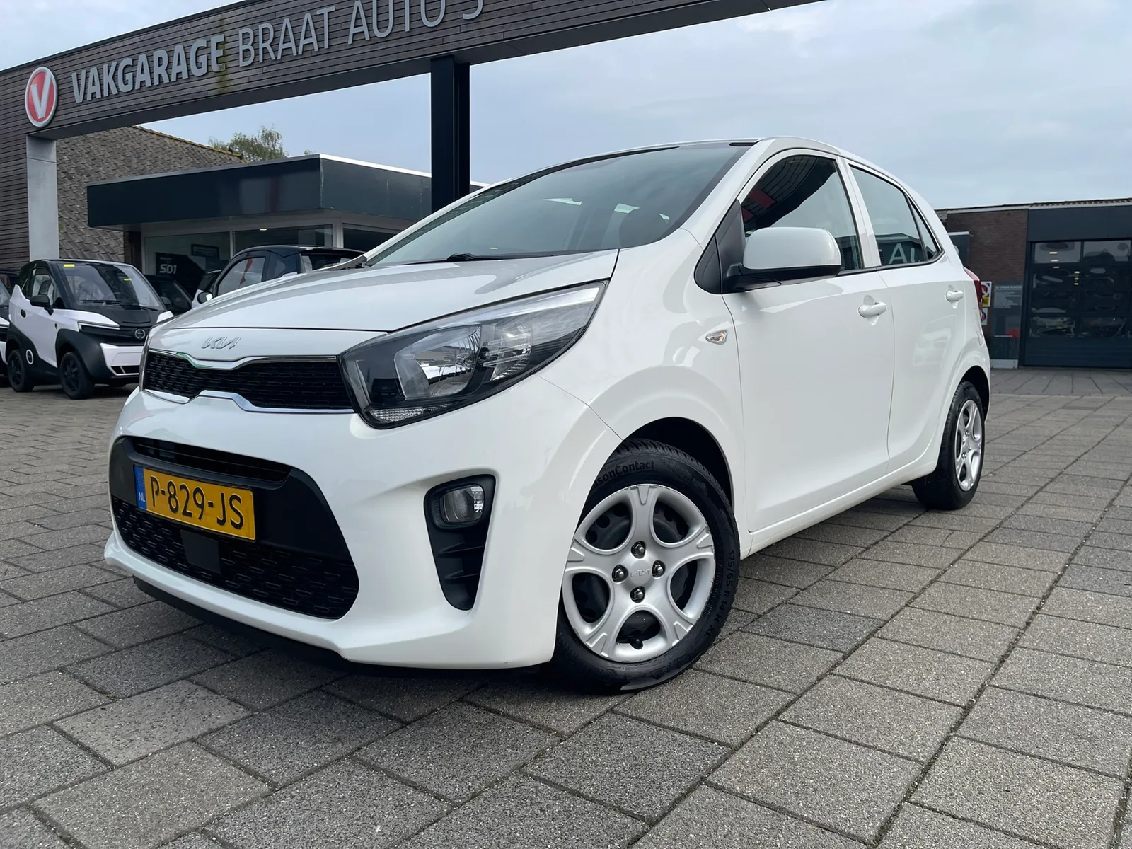Kia Picanto (2022) — foto 1