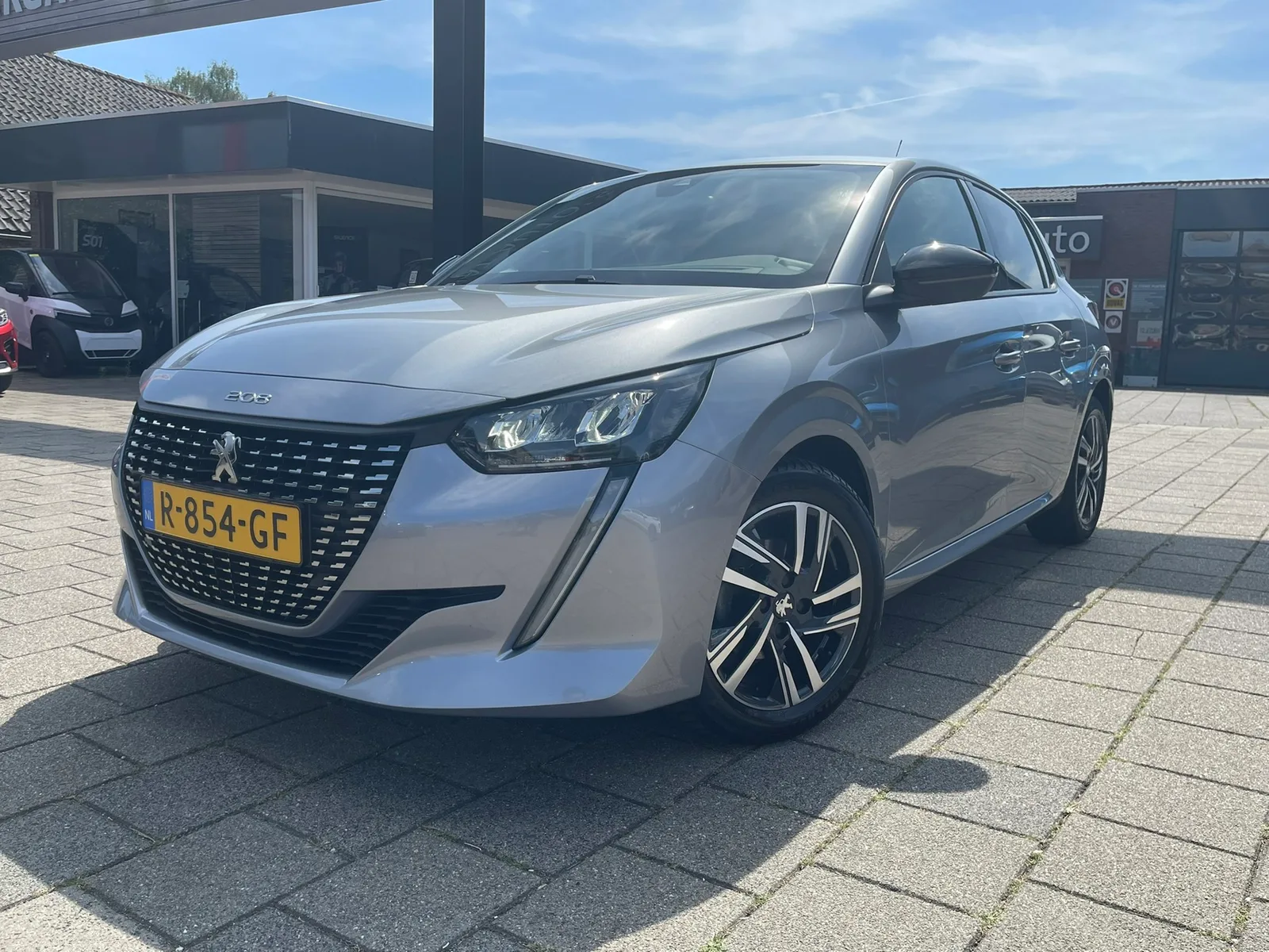 Peugeot 208 (2022) — foto 1