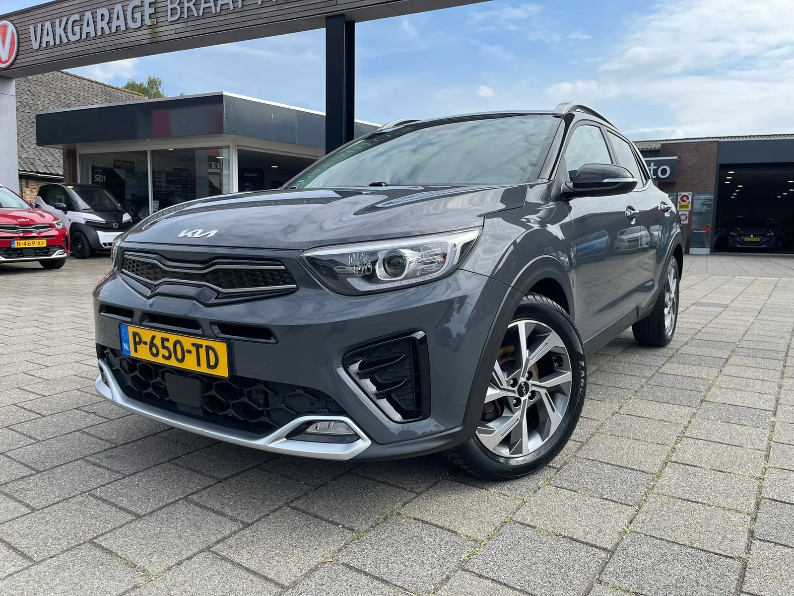 Kia Stonic (2022) — foto 1