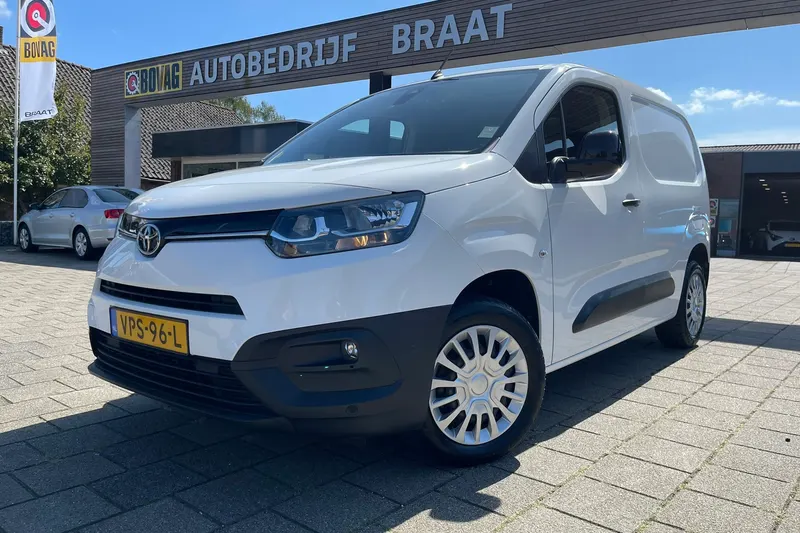 Toyota ProAce City (2022)