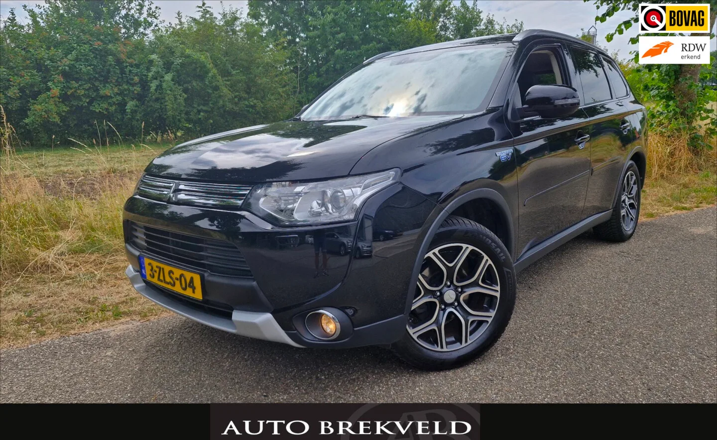 Mitsubishi Outlander (2015) — foto 1