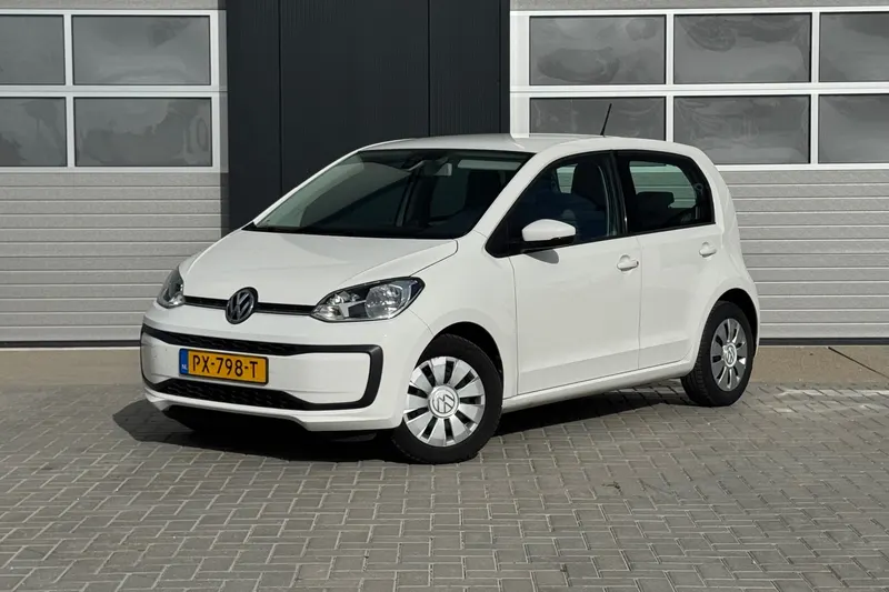 Volkswagen Up! (2017)