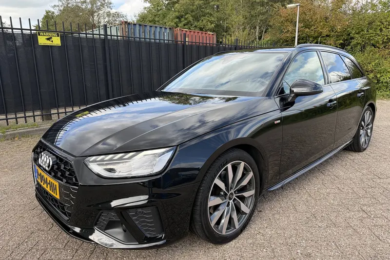 Audi A4 (2022)